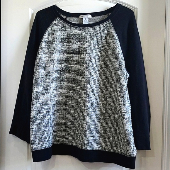 Liz Claiborne Sweaters - Liz Claiborne Black & White Pullover Sweatshirt 1x
